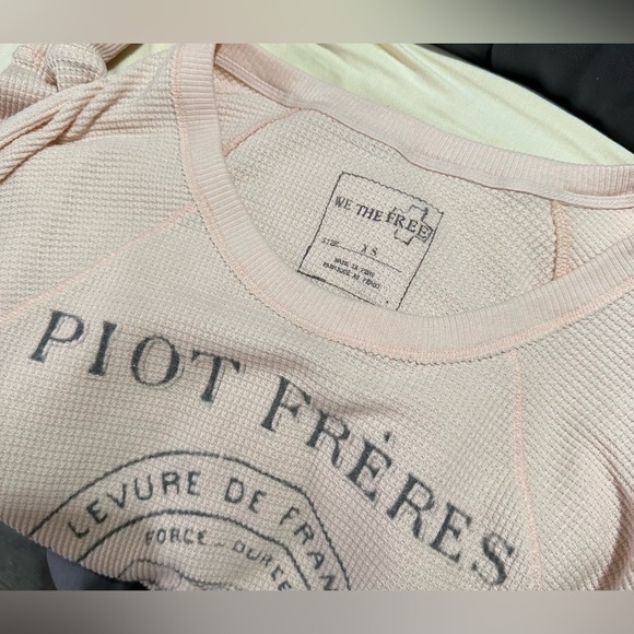 EUC Free People Peach Pink Graphic Elephant Long Sleeve Waffle Top - Picture 6 of 6